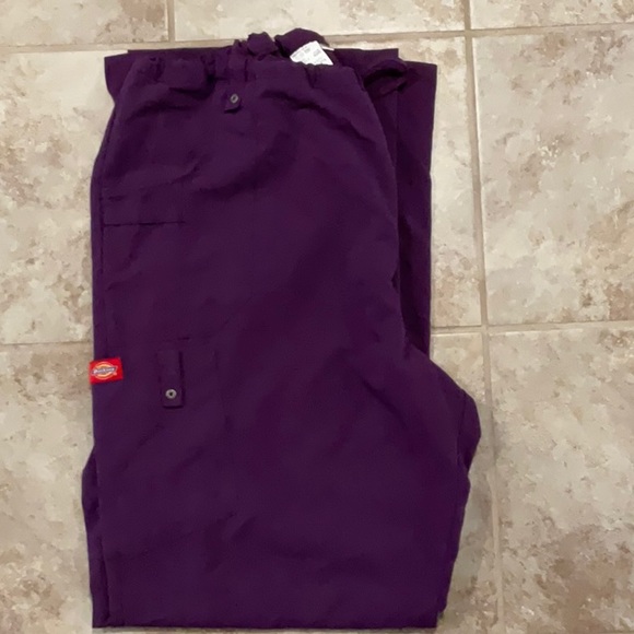 Uniform - Picture 2 of 4